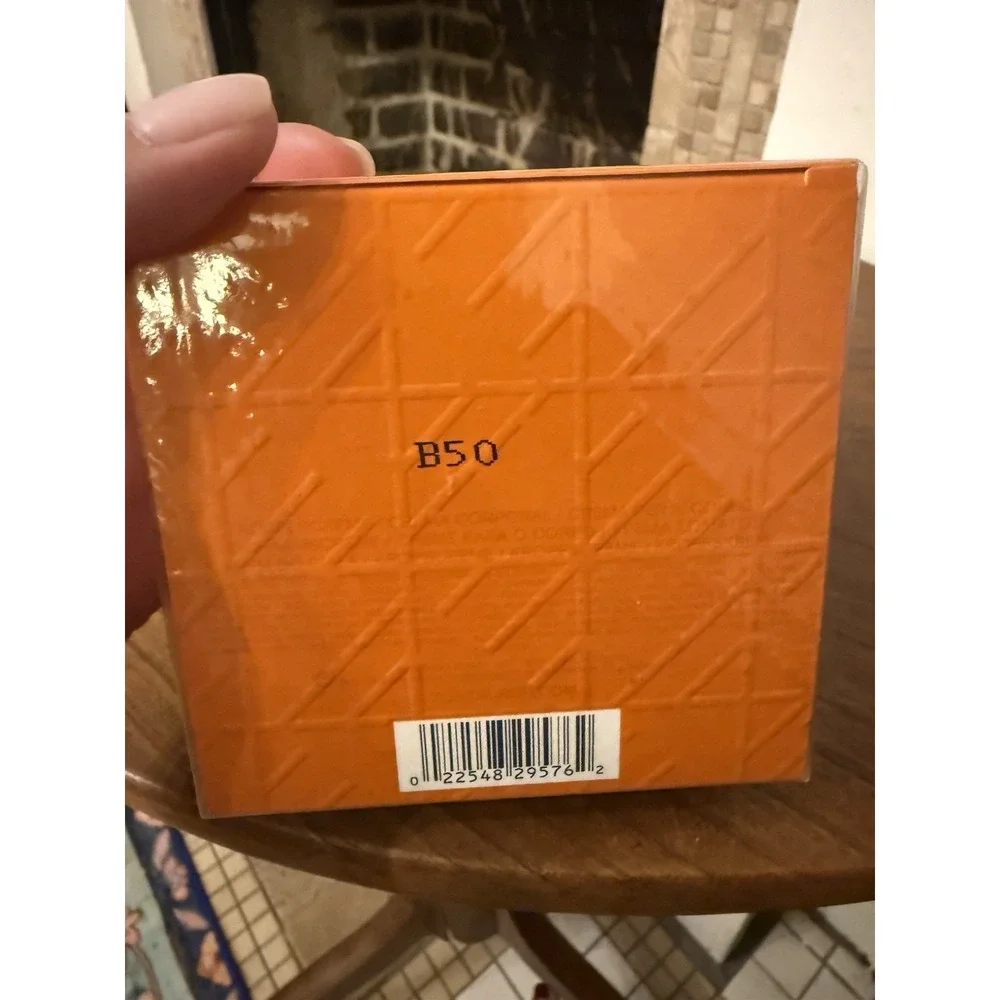 Tory Burch Body Cream by Tory Burch 6.5 oz / 190 ml New in Box -Hard to Find!